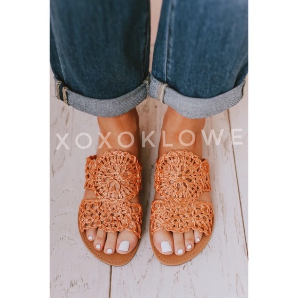 Qupid Shoes - Boho Coral Crochet Raffia Slide Sandals